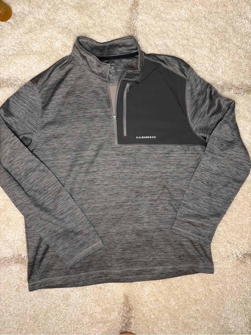 G.H. Bass & Co. Men’s Gray Quarter-Zip Pullover